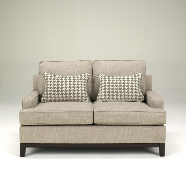11901 Donella Loveseat