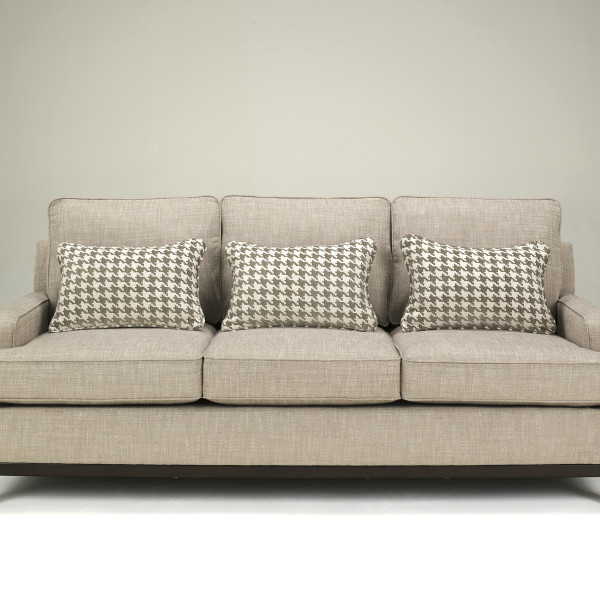 11901 Donella Sofa