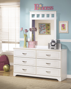 B102-21 Lulu Dresser